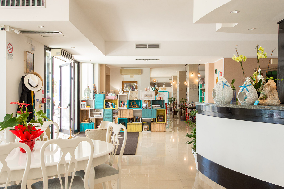 Lamanna's Hotel Cristoforo Travel